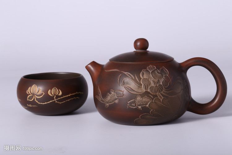 匠心與美顏 紫砂茶具與化妝品的藝術(shù)對(duì)話